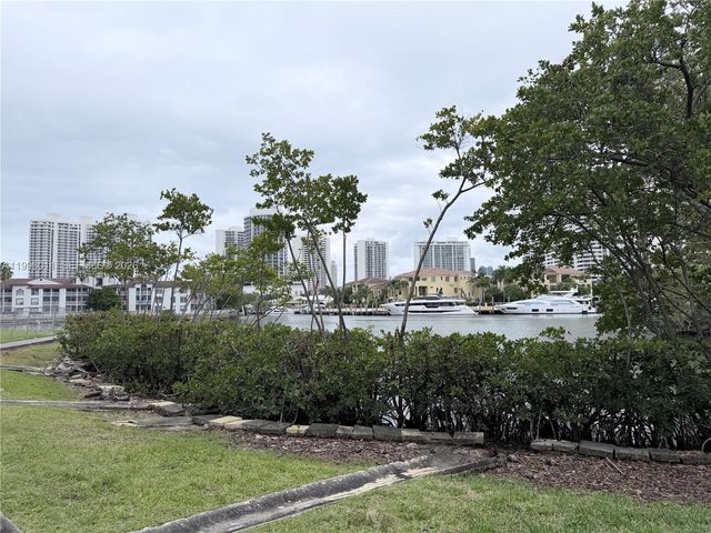 2980 Point East Drive D112, Aventura, FL 33160