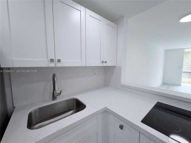 2980 Point East Drive D112, Aventura, FL 33160