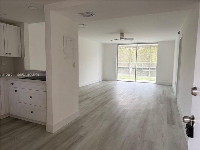 2980 Point East Drive D112, Aventura, FL 33160