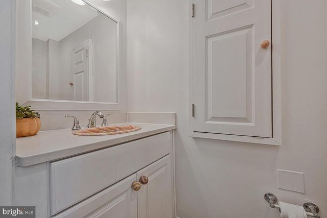 6111 CROMWELL DR, Bethesda, MD 20816