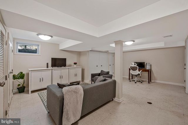 6111 CROMWELL DR, Bethesda, MD 20816