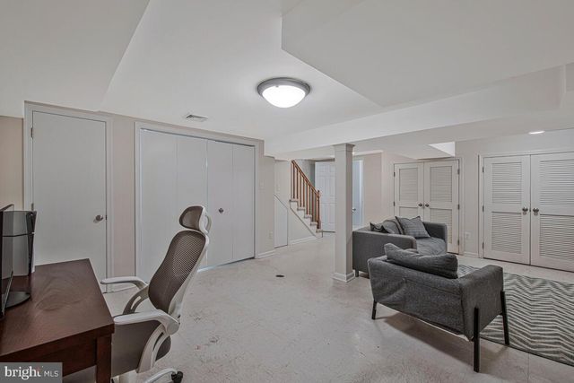 6111 CROMWELL DR, Bethesda, MD 20816