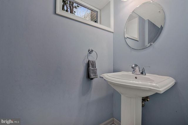 6111 CROMWELL DR, Bethesda, MD 20816