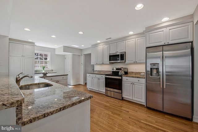 6111 CROMWELL DR, Bethesda, MD 20816