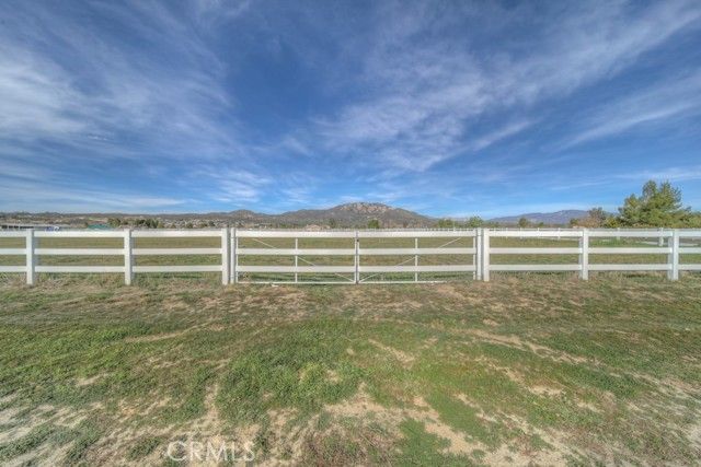 300 Flightline Way, Aguanga, CA 92536