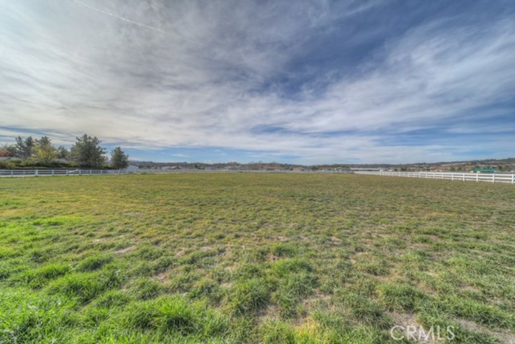 300 Flightline Way, Aguanga, CA 92536