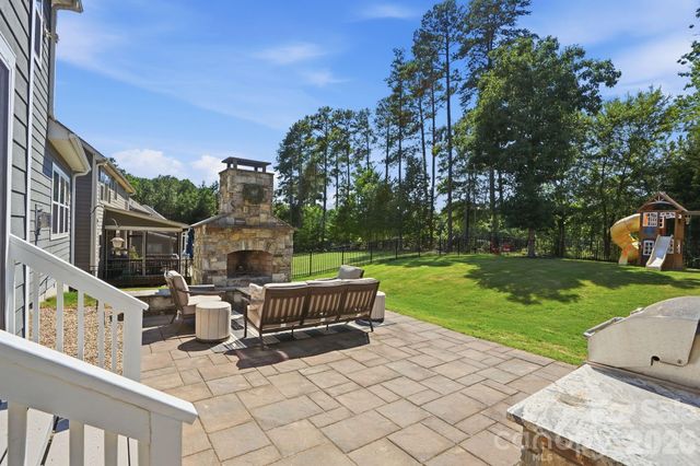 10420 Daufuskie Drive, Charlotte, NC 28278