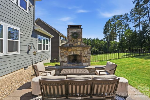10420 Daufuskie Drive, Charlotte, NC 28278