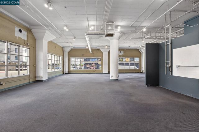 255 3Rd St, Oakland, CA 94607