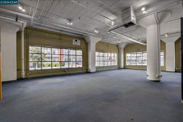 255 3Rd St, Oakland, CA 94607