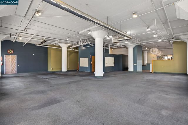 255 3Rd St, Oakland, CA 94607