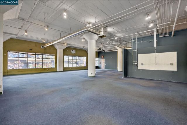 255 3Rd St, Oakland, CA 94607