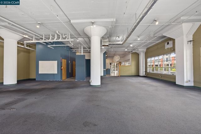 255 3Rd St, Oakland, CA 94607