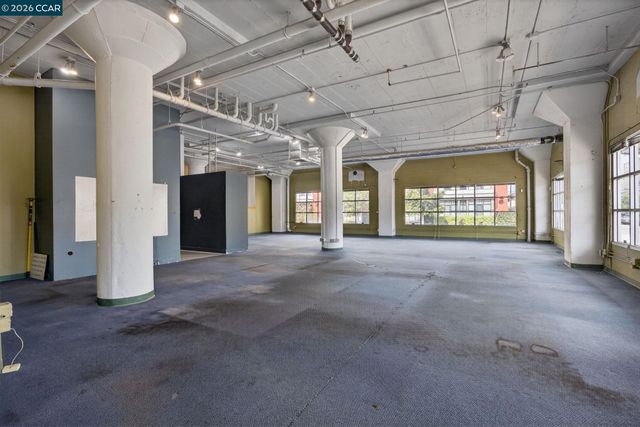 255 3Rd St, Oakland, CA 94607