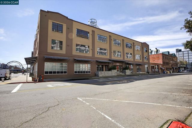 255 3Rd St, Oakland, CA 94607