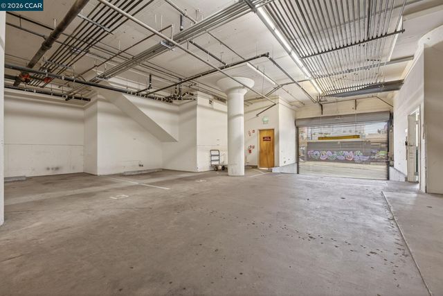 255 3Rd St, Oakland, CA 94607