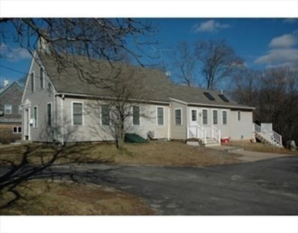 1077 Bedford St, Abington, MA 02351