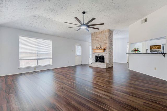 3518 Pecan Point Drive, Sugar Land, TX 77478