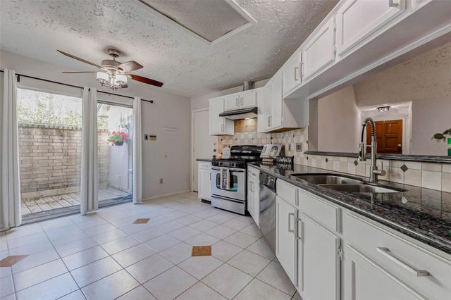 3518 Pecan Point Drive, Sugar Land, TX 77478