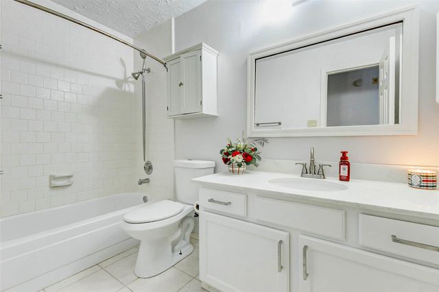 3518 Pecan Point Drive, Sugar Land, TX 77478