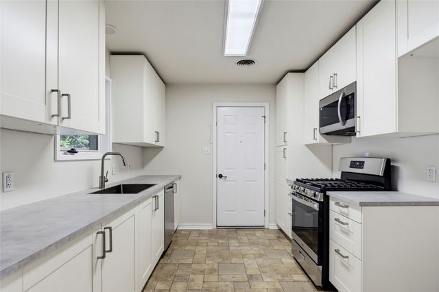 4205 Keeter Drive, North Richland Hills, TX 76180