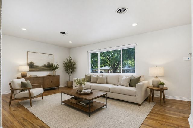 4205 Keeter Drive, North Richland Hills, TX 76180