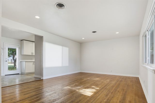 4205 Keeter Drive, North Richland Hills, TX 76180