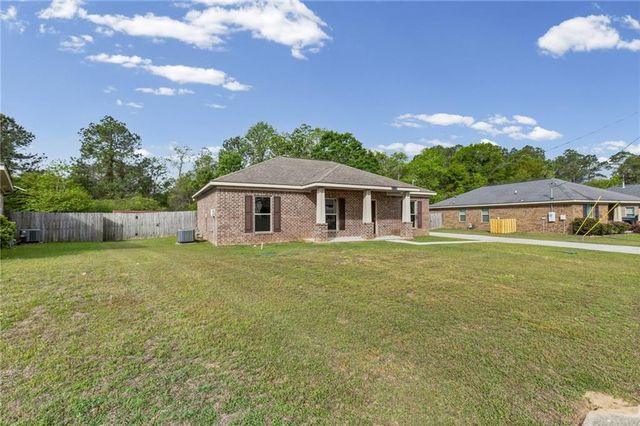 4976 Daniels Drive W, Mobile, AL 36695