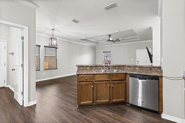 4976 Daniels Drive W, Mobile, AL 36695