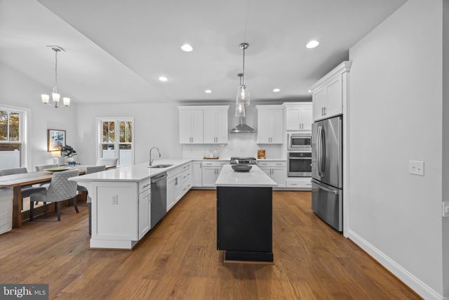 2728 BOSWELL AVE, Alexandria, VA 22306