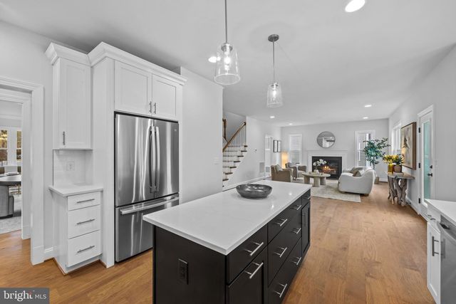 2728 BOSWELL AVE, Alexandria, VA 22306