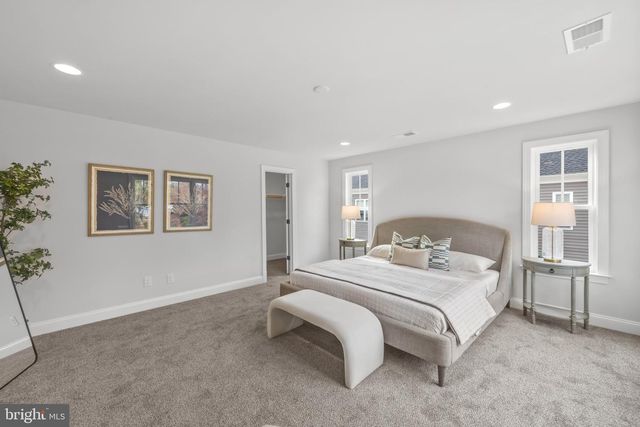 2728 BOSWELL AVE, Alexandria, VA 22306