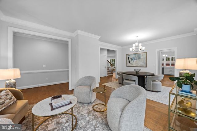 2728 BOSWELL AVE, Alexandria, VA 22306