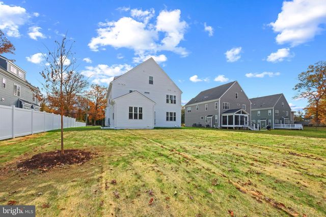 2728 BOSWELL AVE, Alexandria, VA 22306