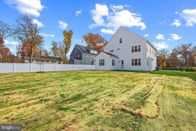 2728 BOSWELL AVE, Alexandria, VA 22306