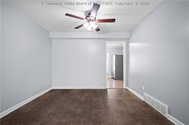 18 Sitting Bull Drive, St Albans, WV 25177