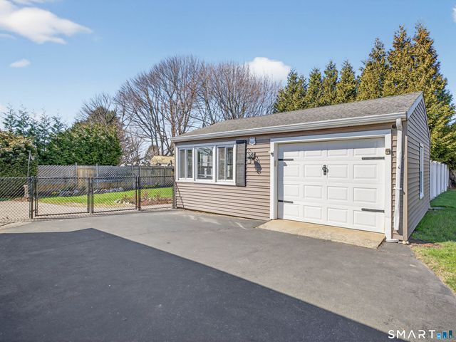 36 Baker Avenue, Groton, CT 06340