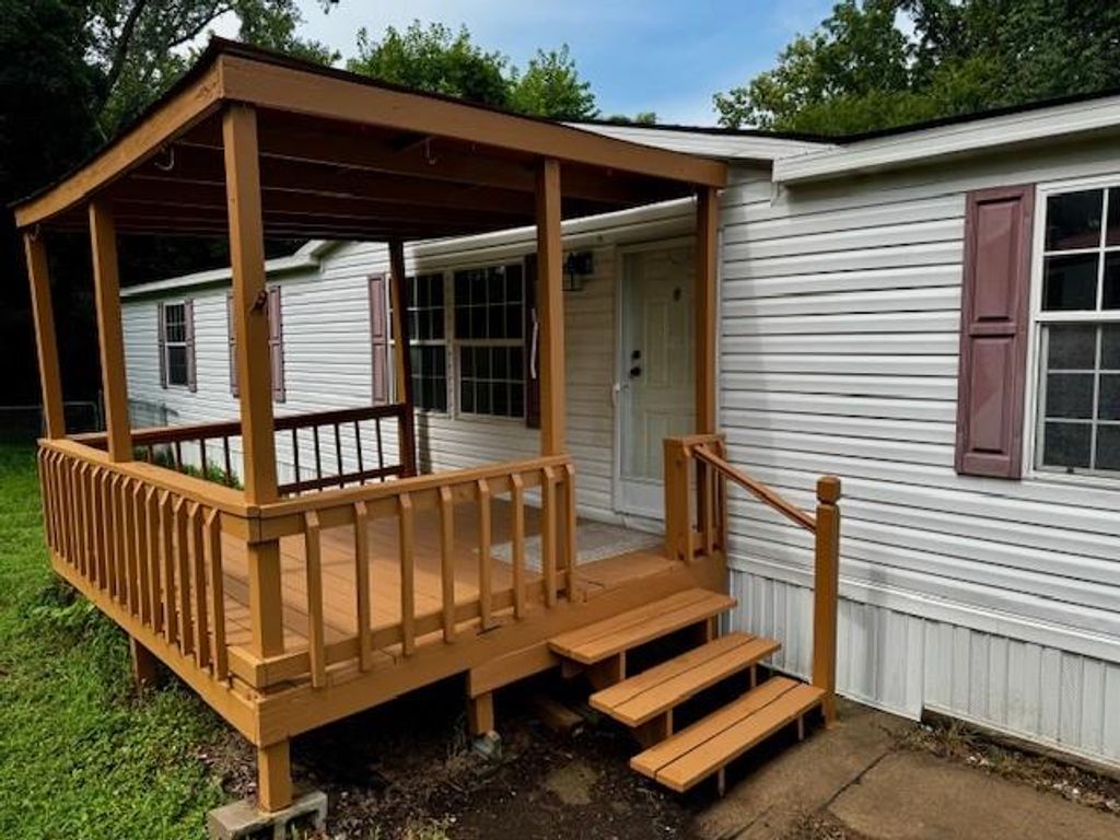 1103 Pier Street, Liberty, MO 64068