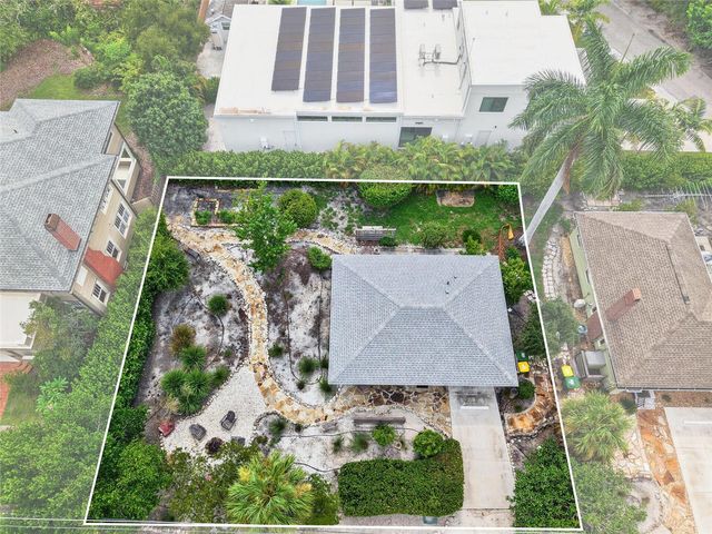 2475 ALAMEDA AVENUE B, Sarasota, FL 34234