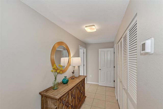 2475 ALAMEDA AVENUE B, Sarasota, FL 34234
