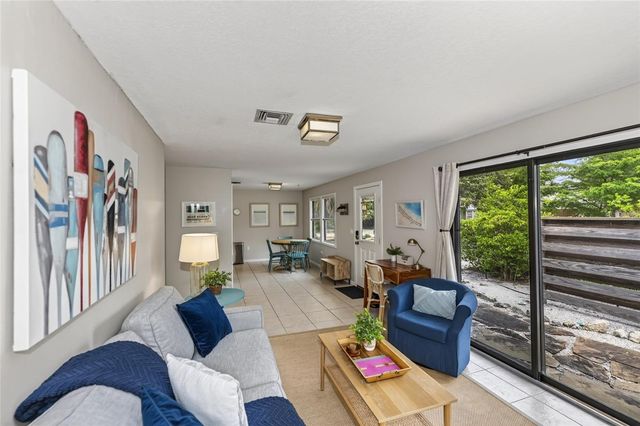 2475 ALAMEDA AVENUE B, Sarasota, FL 34234