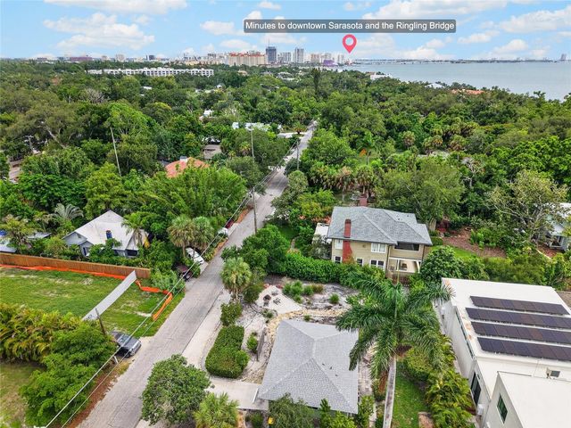 2475 ALAMEDA AVENUE B, Sarasota, FL 34234