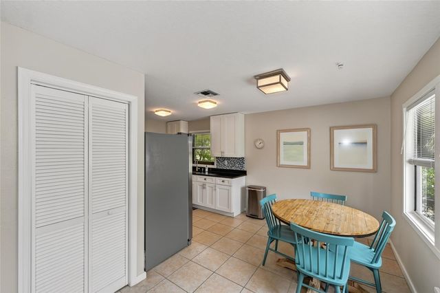 2475 ALAMEDA AVENUE B, Sarasota, FL 34234