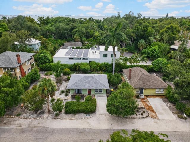 2475 ALAMEDA AVENUE B, Sarasota, FL 34234