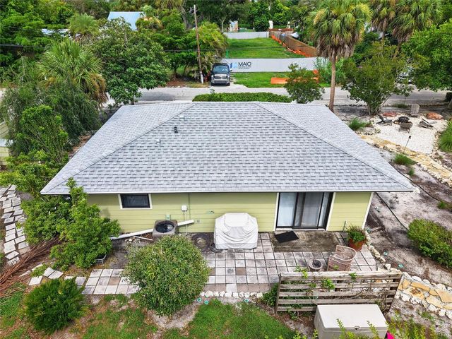 2475 ALAMEDA AVENUE B, Sarasota, FL 34234