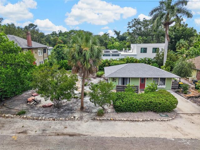 2475 ALAMEDA AVENUE B, Sarasota, FL 34234
