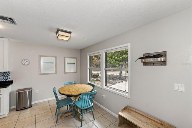 2475 ALAMEDA AVENUE B, Sarasota, FL 34234
