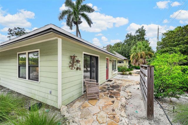 2475 ALAMEDA AVENUE B, Sarasota, FL 34234