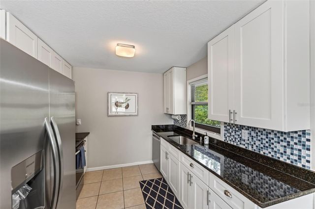 2475 ALAMEDA AVENUE B, Sarasota, FL 34234