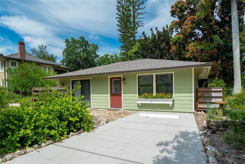 2475 ALAMEDA AVENUE B, Sarasota, FL 34234